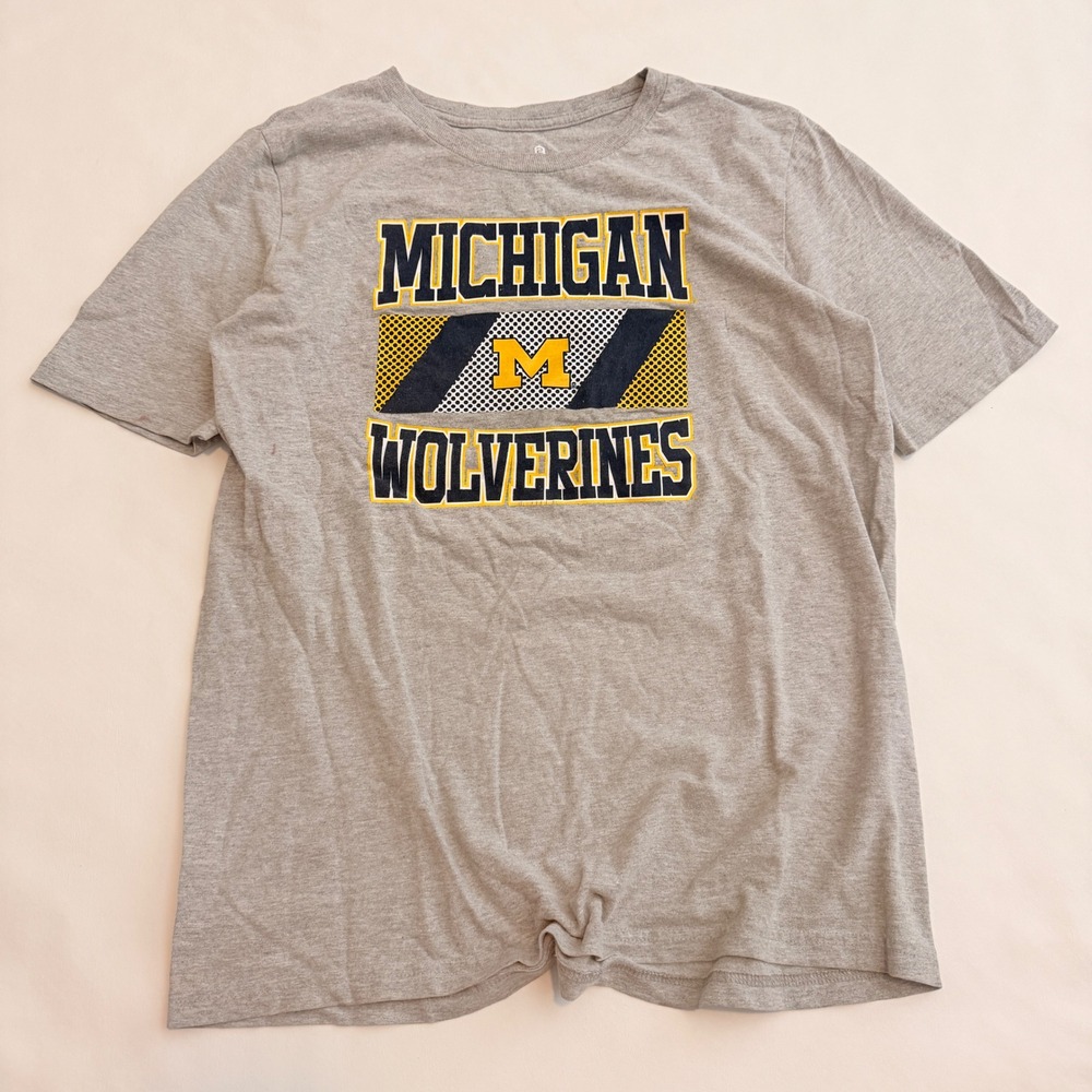 Gen2 Michigan Wolverines T-Shirt Youth XL Gray Short Sleeve NCAA Graphic Tee